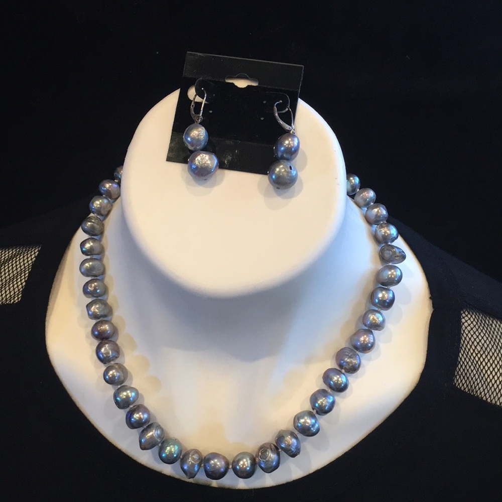 Gray pearl necklace and earrings